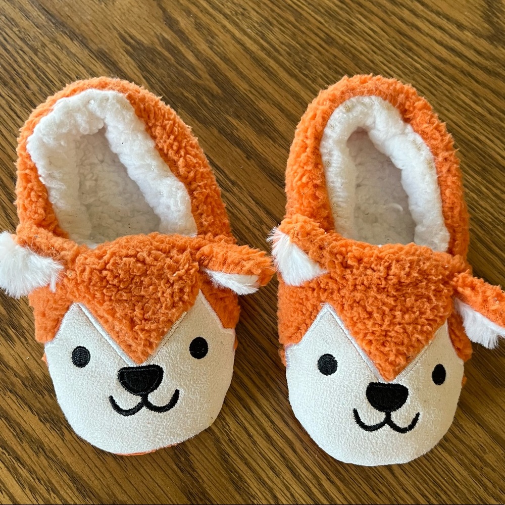 Slippers.